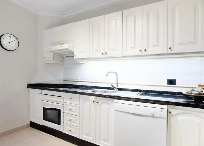 Ocean View 3bdr Balcon Atlantico 阿德耶